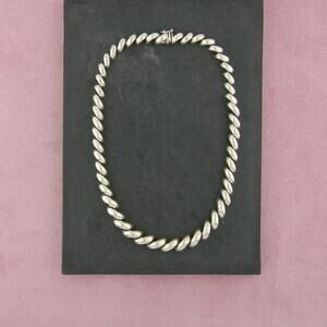 Elegant Silver Necklace